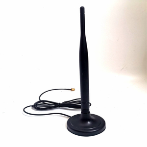 Connecteur mâle SMA d'antenne magnétique 5G de couleur noire 